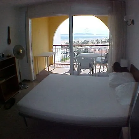 021 Estudio Bahia Apartment Empuriabrava